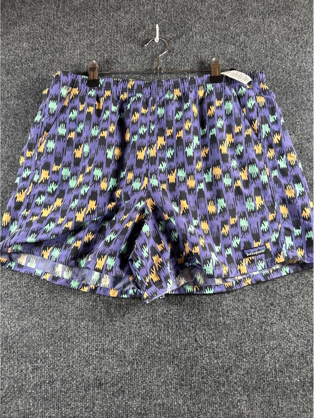 Patagonia Women’s Large Purple Multicolor Print Running Hiking Shorts
